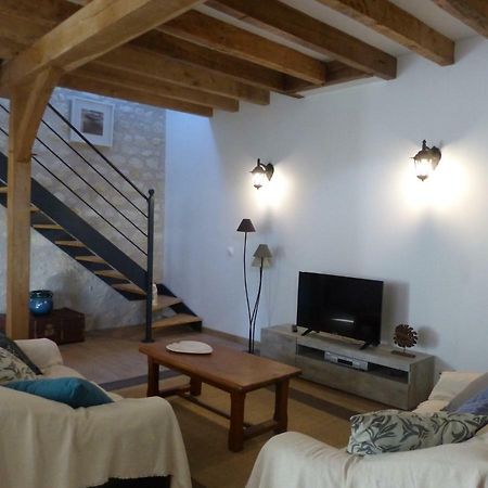 La maison de Joëlle Châteauvieux Extérieur photo
